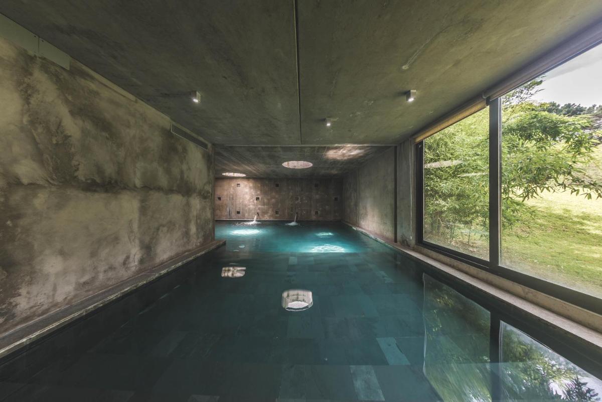 Be House Suites & Spa - Housity