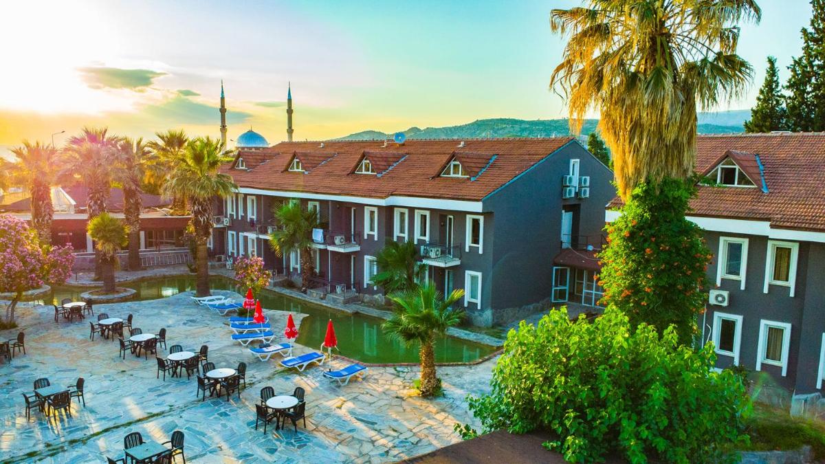 Larina Thermal Resort&Spa - Housity