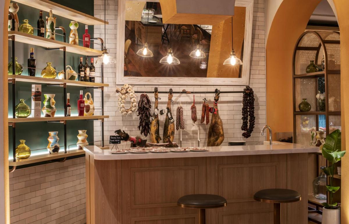 Bebidas en SO/ Sotogrande Spa & Golf Resort Hotel
