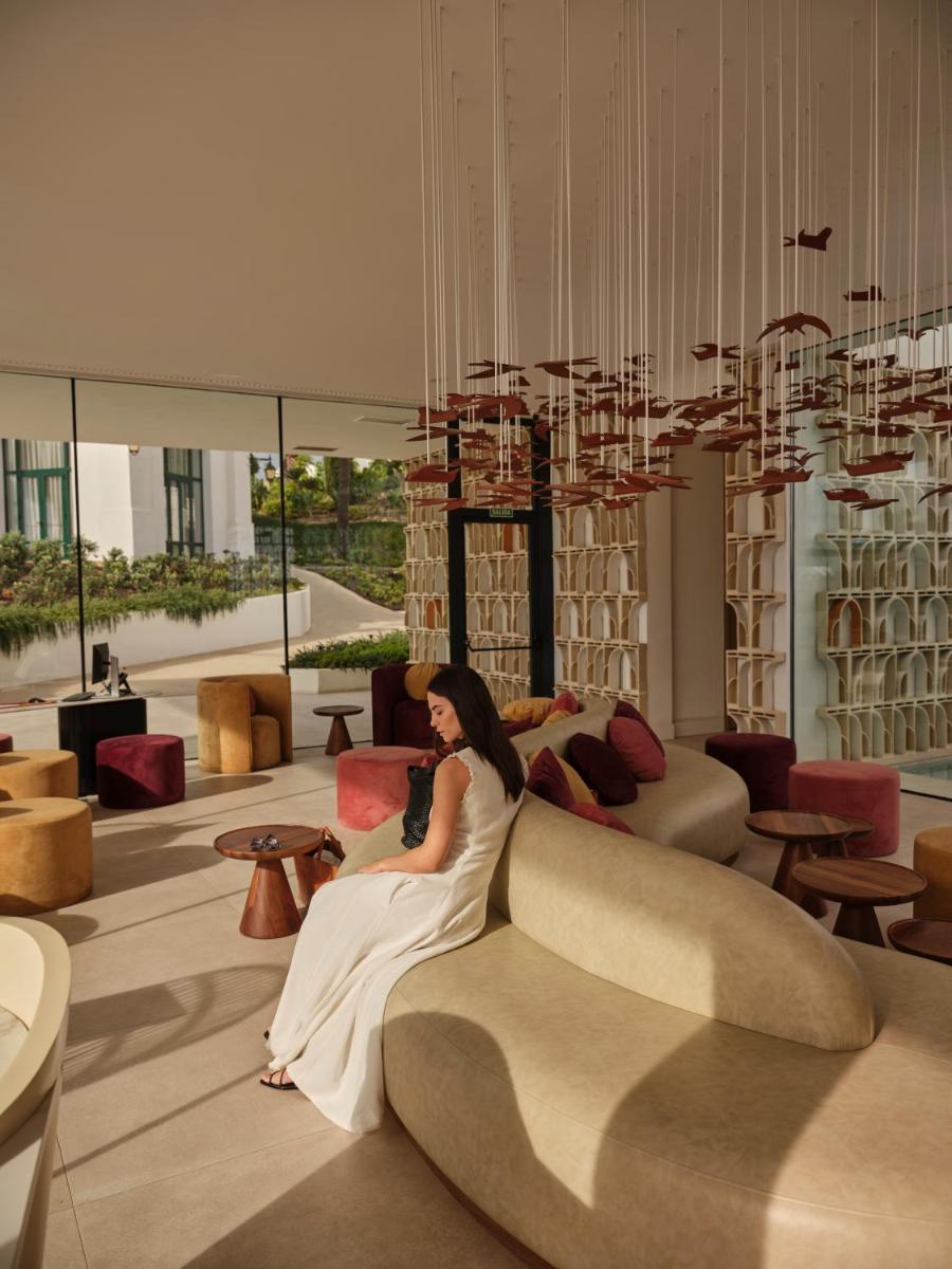 Zona de estar de SO/ Sotogrande Spa & Golf Resort Hotel