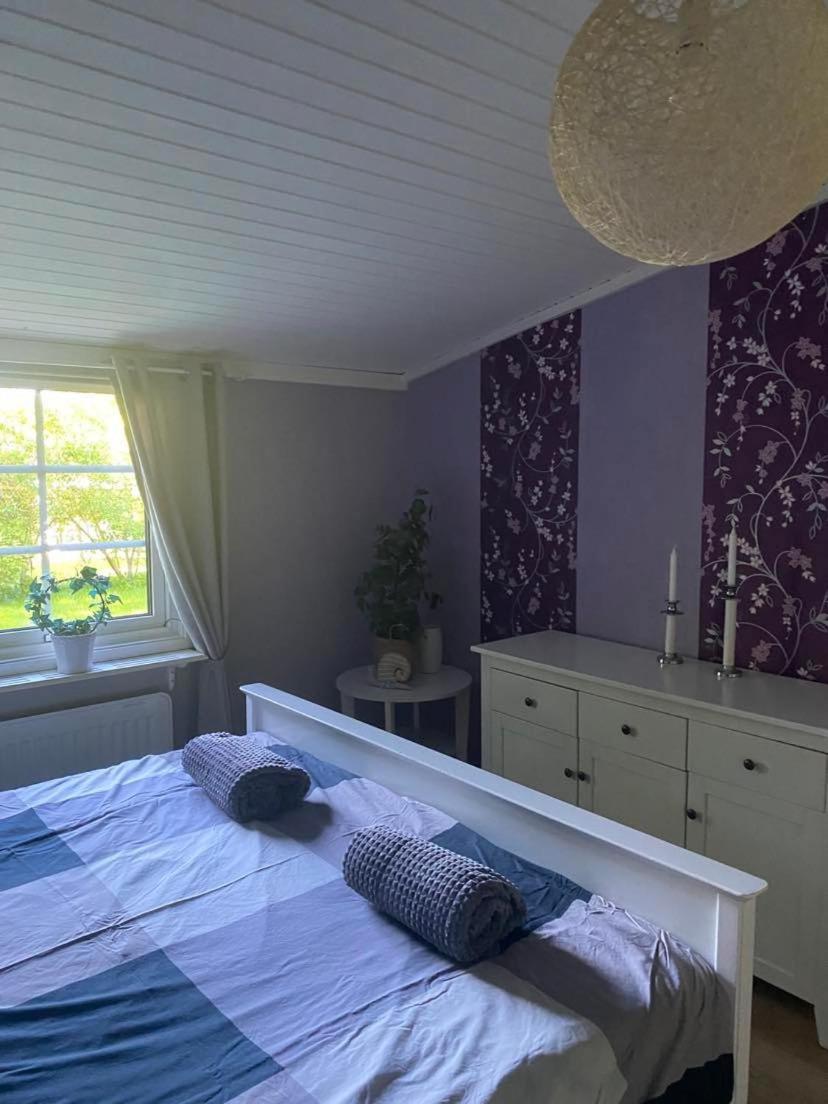 Stuga med tre sovrum - Housity