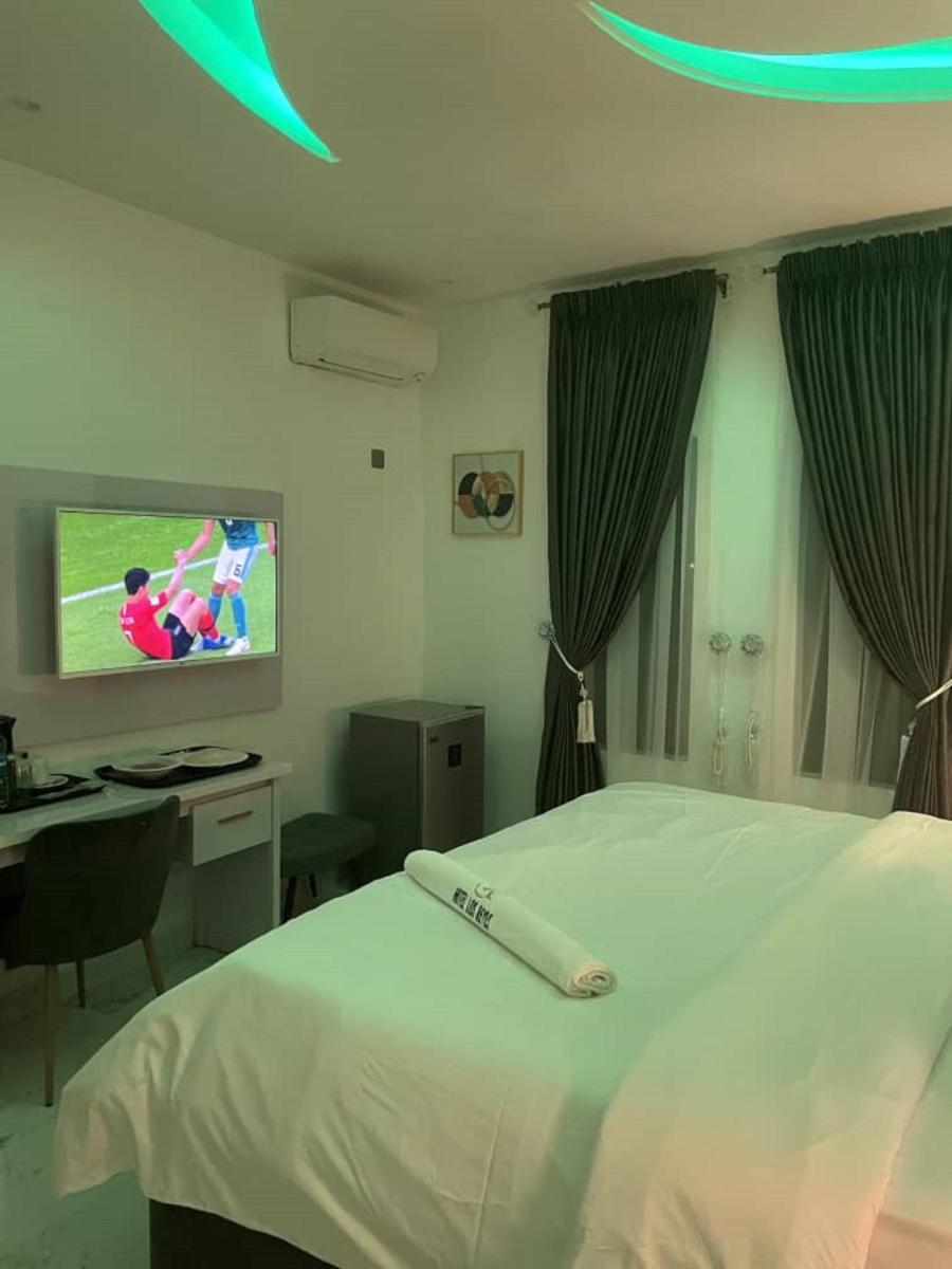 HOTEL LOS REYES - Housity