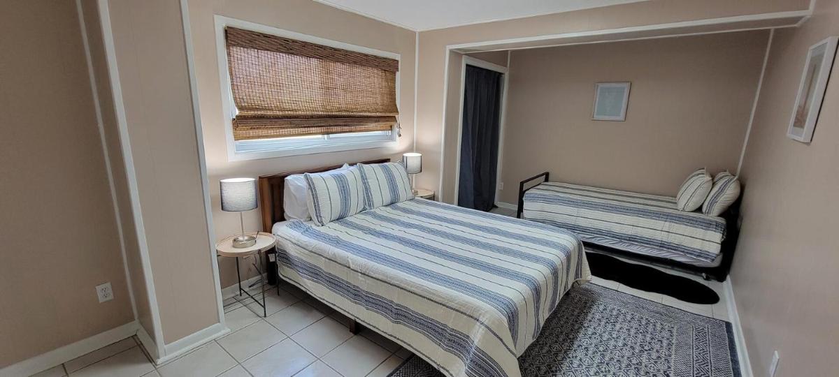 Madre Azul Bay House - Housity