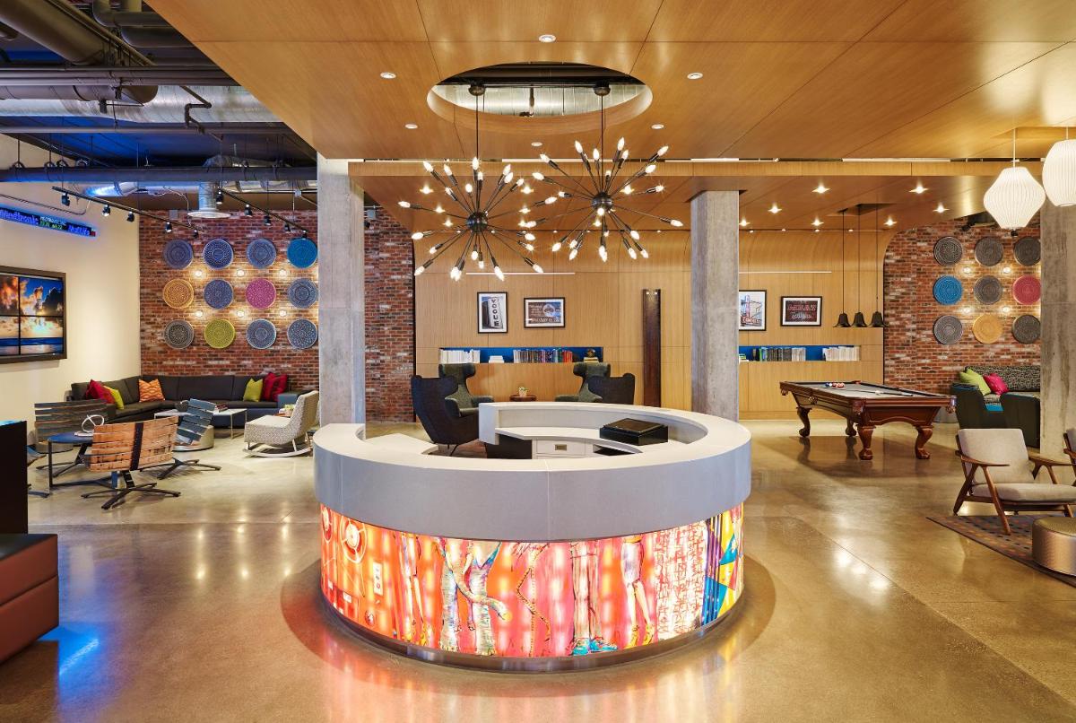 Aloft Louisville Downtown - Housity