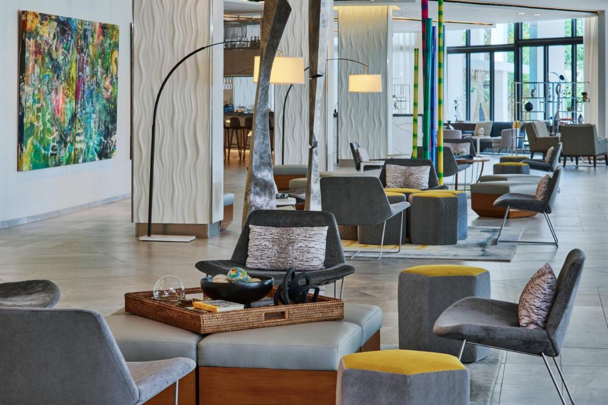 Art Ovation Hotel, Autograph Collection - Housity