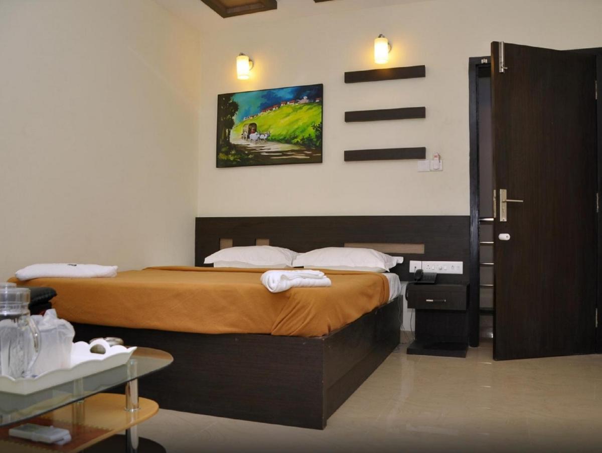 Hotel Metro - Housity