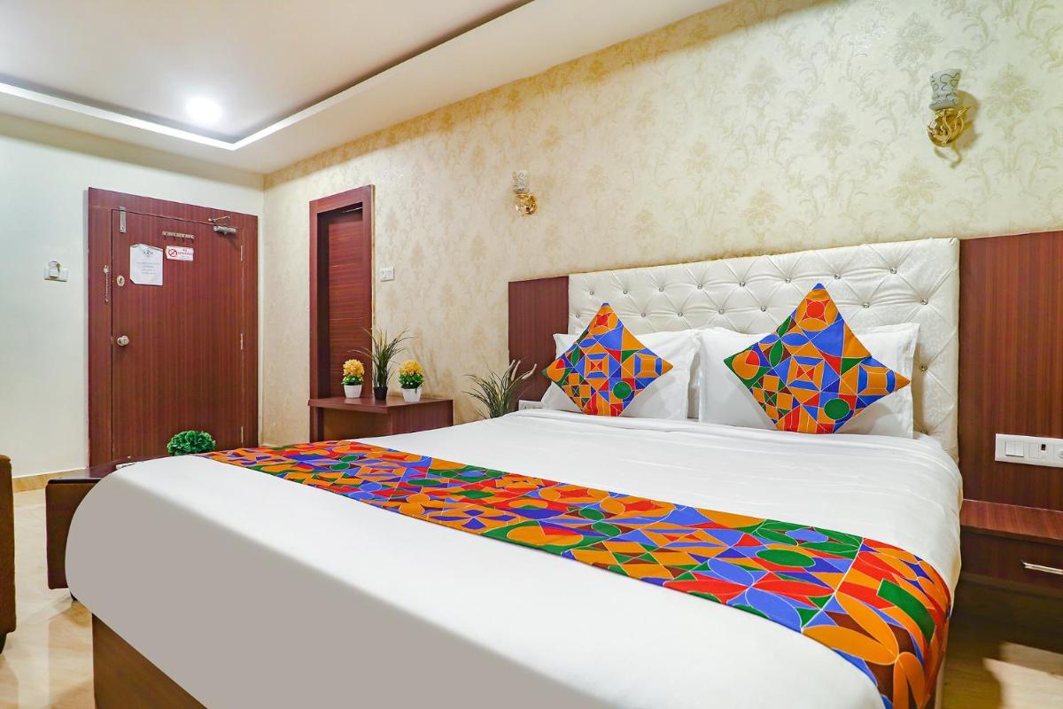 FabHotel Rainbow Express - Housity