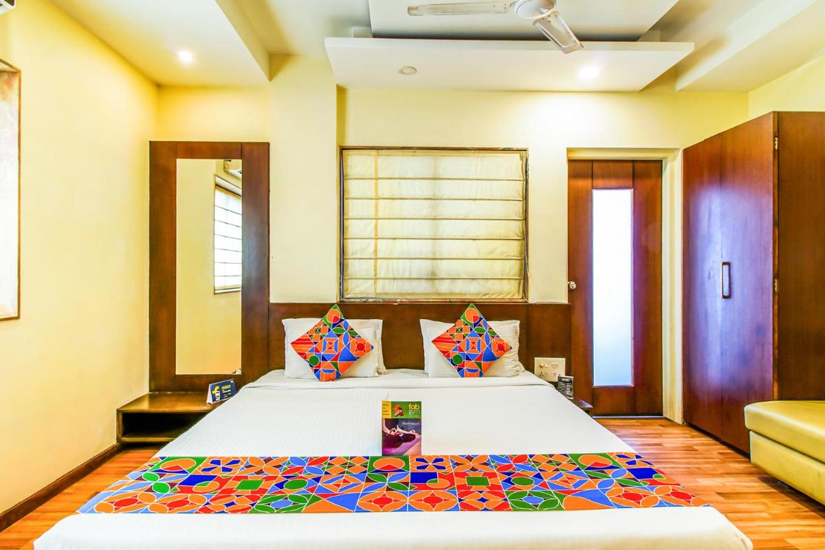 FabHotel Loharkar 54 - Housity