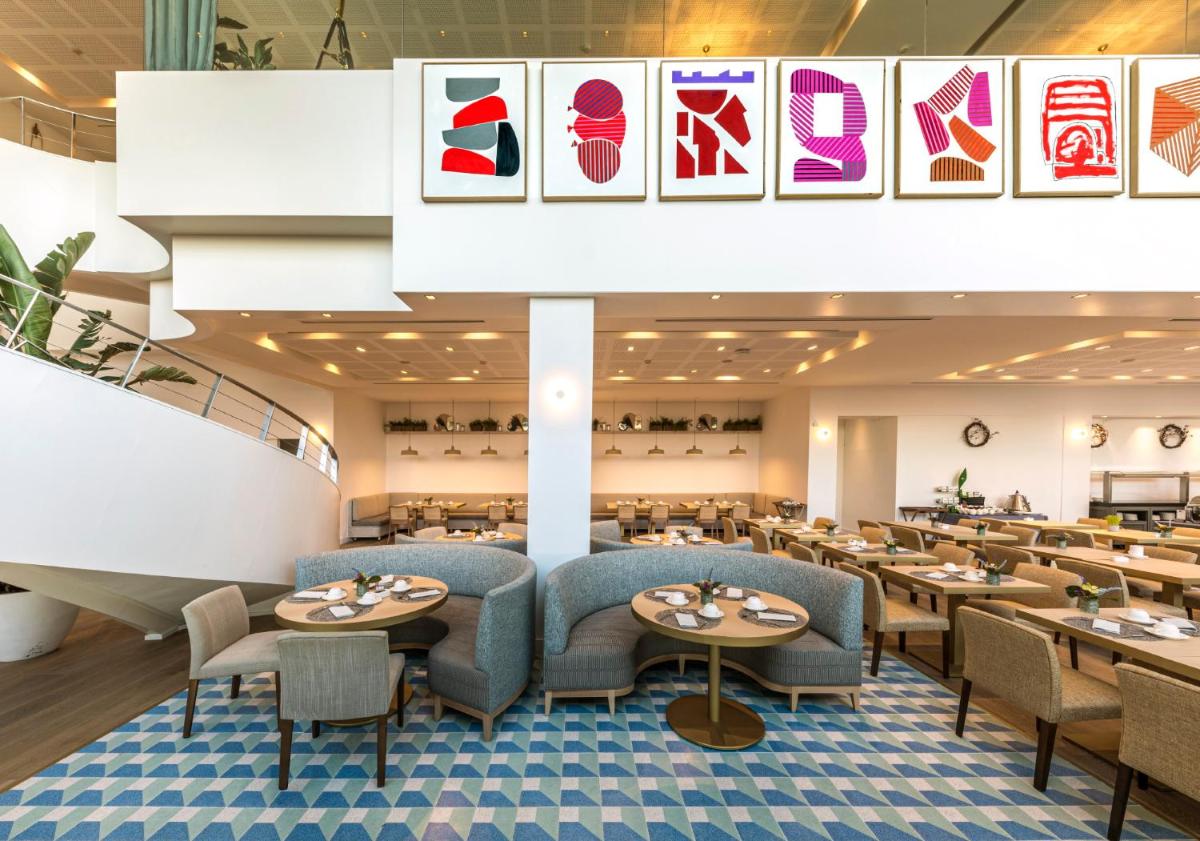 Un restaurante o sitio para comer en Eurostars Sitges