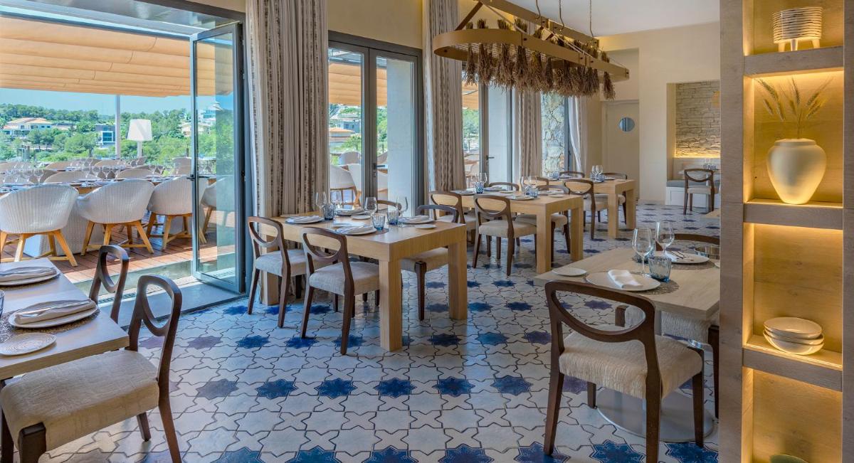 Un restaurante o sitio para comer en Eurostars Sitges