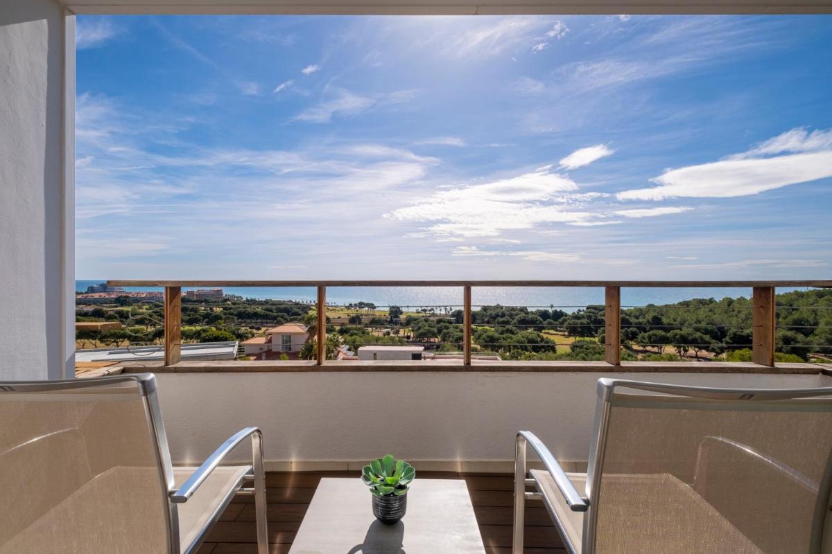 Un balcón o terraza de Eurostars Sitges