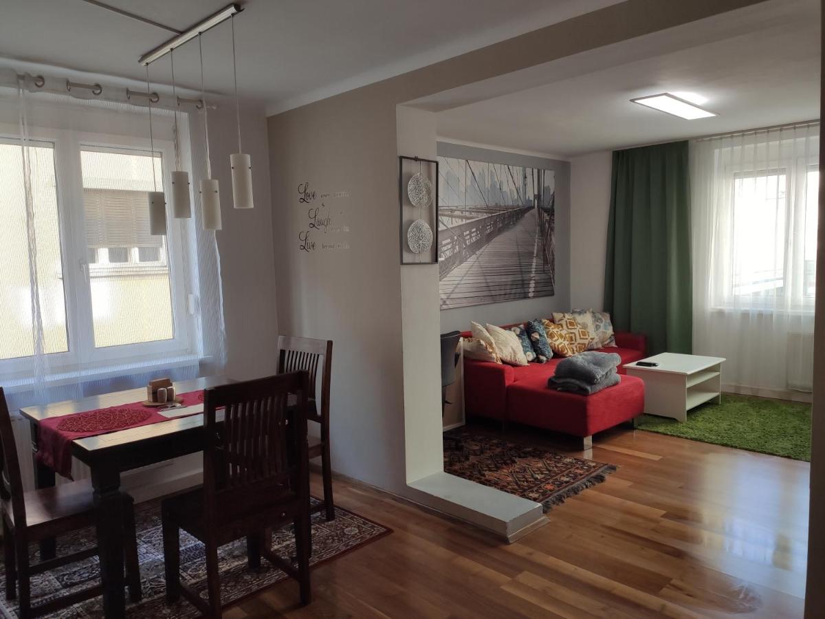 Moderne und schöne Wohnung - Housity