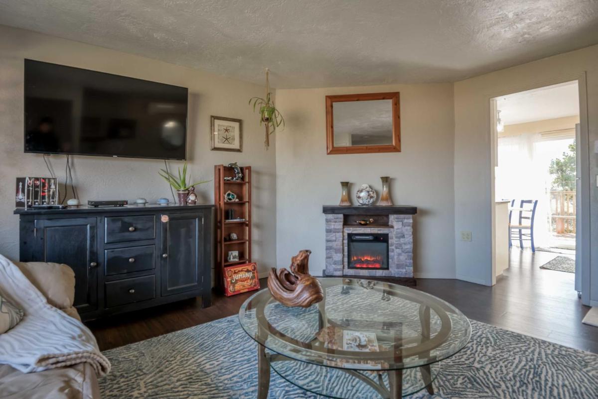Shore Delight Waldport Home and Deck, Walk to Beach - Housity