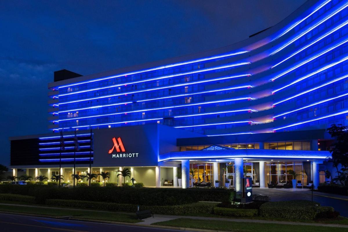 Clearwater Beach Marriott Resort on Sand Key - Housity