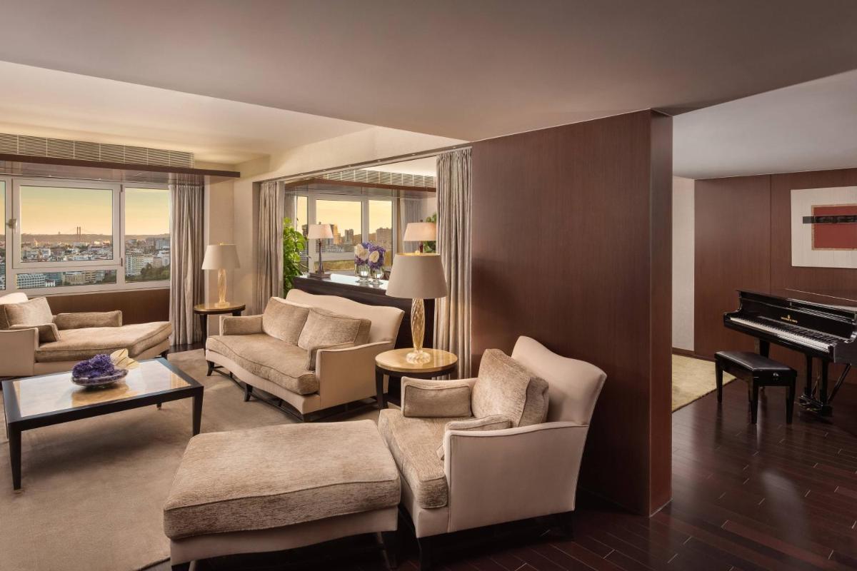Uma área de estar em Sheraton Lisboa Hotel & Spa