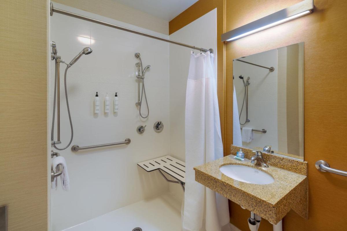 Fairfield Inn and Suites by Marriott Nashville Smyrna - Housity