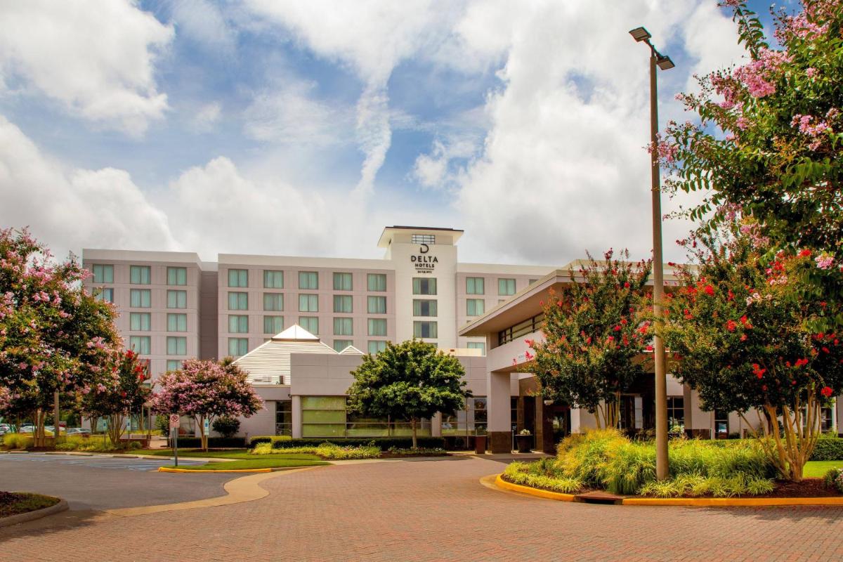 Delta Hotels by Marriott Chesapeake Norfolk - Housity