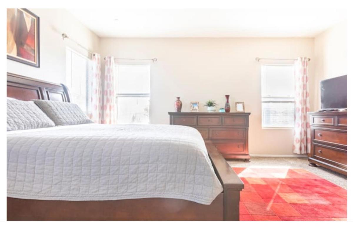 Olivia Jones Residence I - Housity