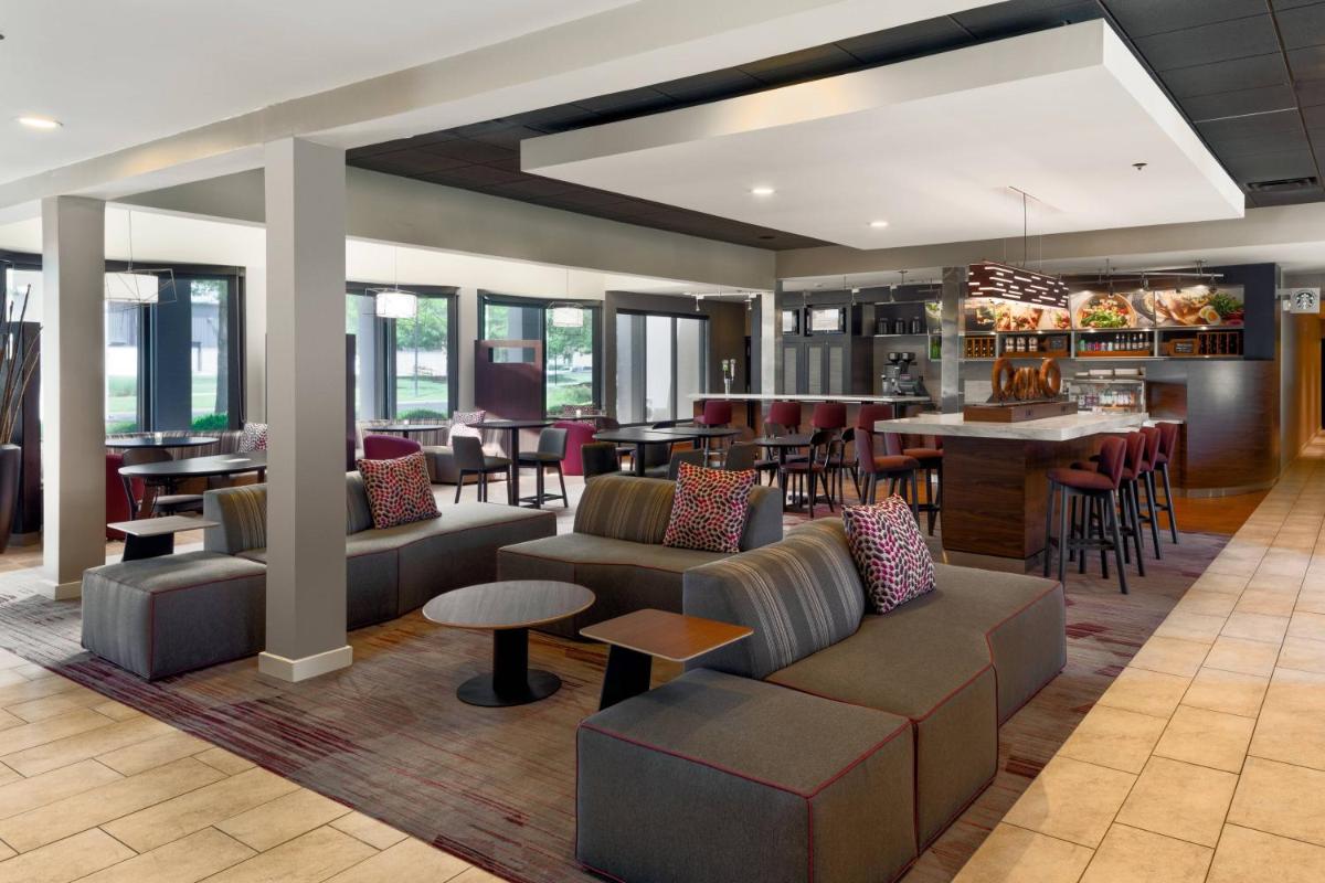 Courtyard Cincinnati Blue Ash - Housity