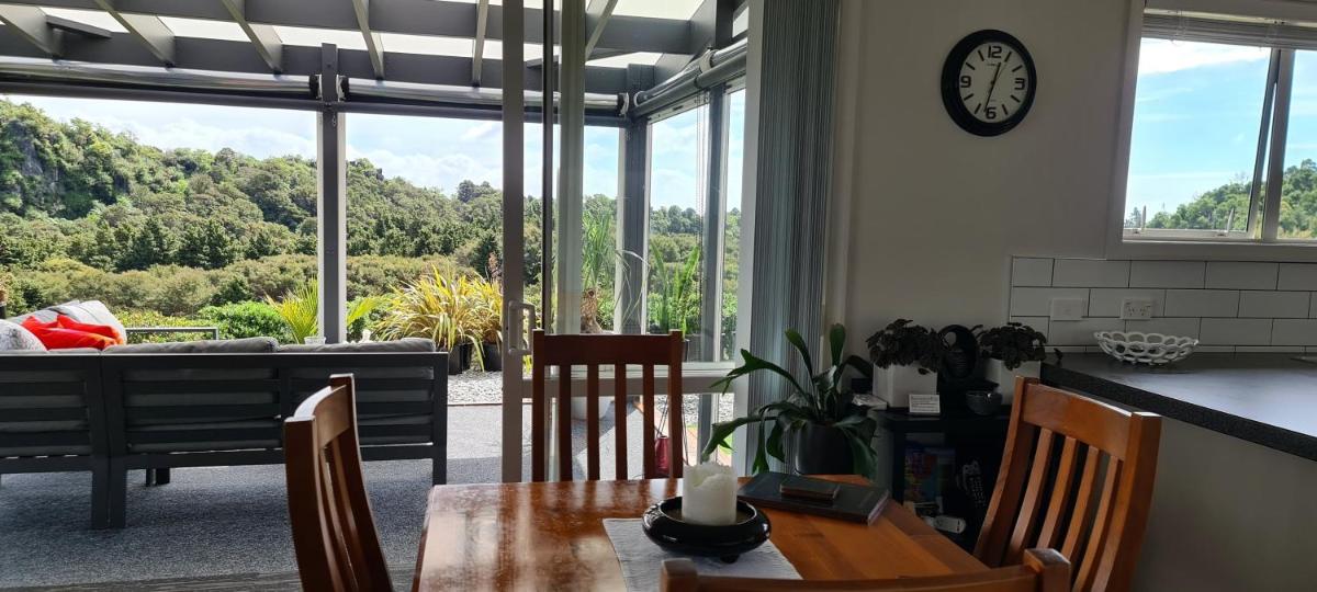 Rocky Ridge Cottage - Housity