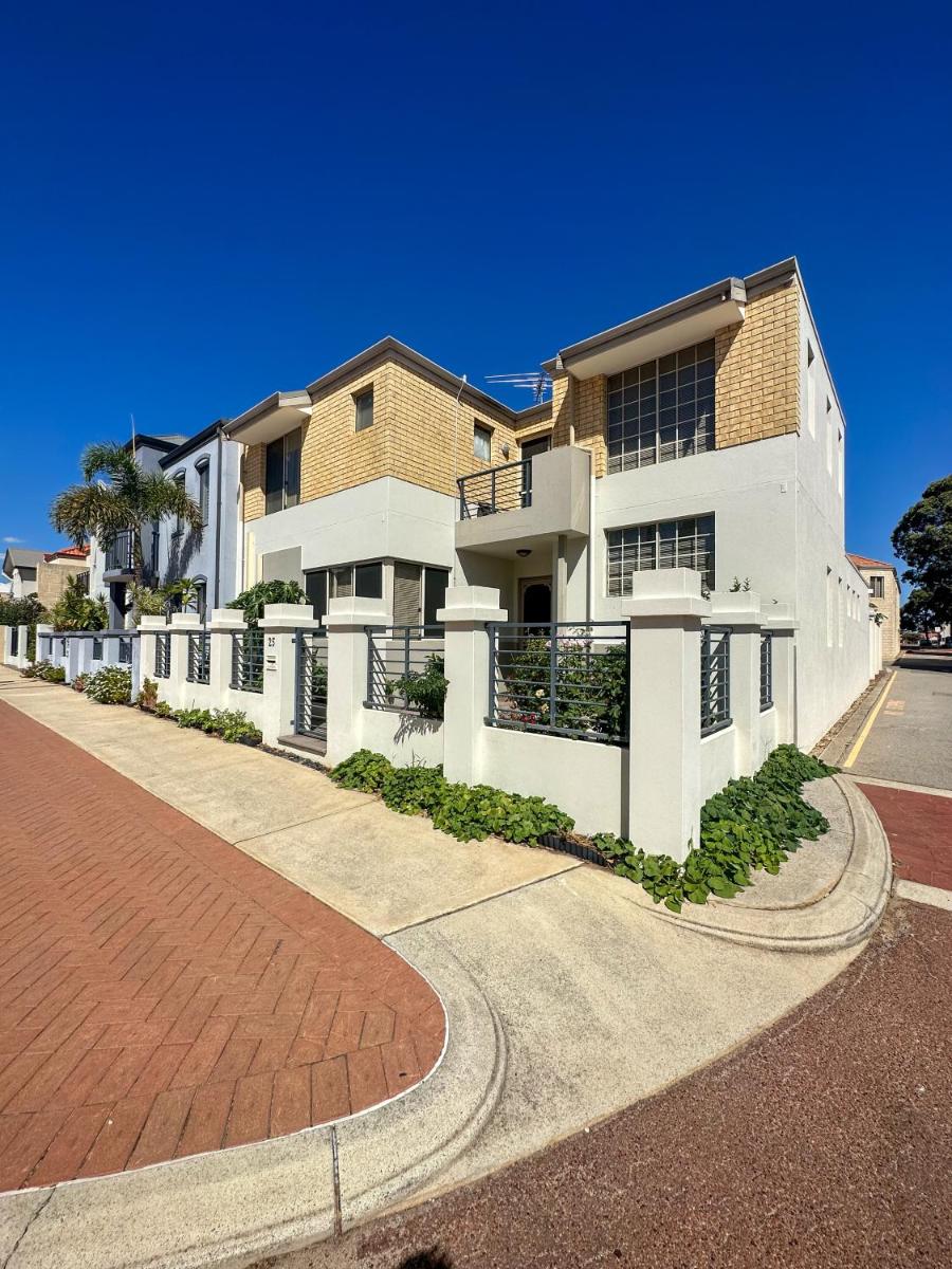 Suitetrails - Joondalup Guest House