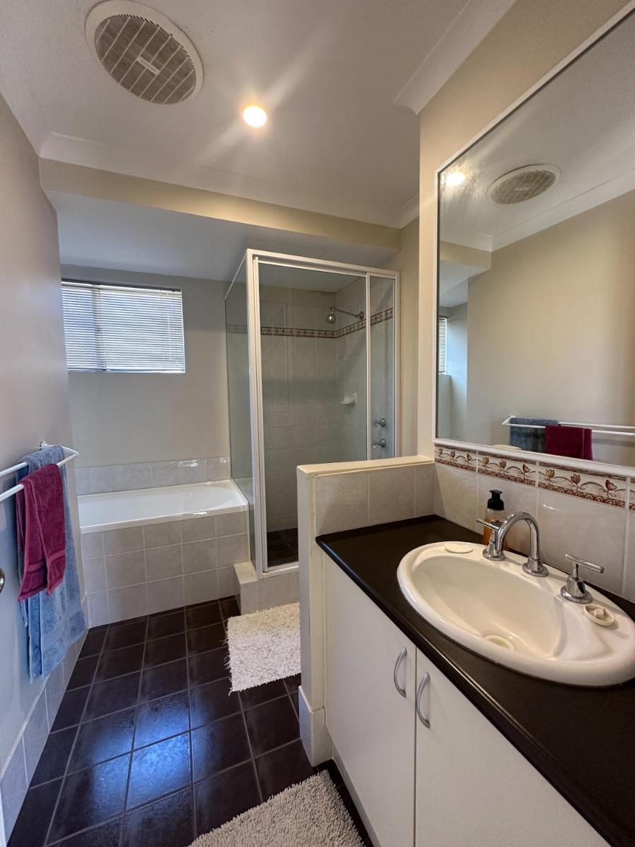 Joondalup Guest House - Housity