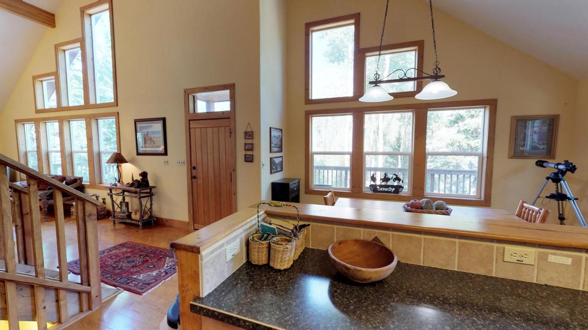 Aspen Mountain Lodge In Red River Nm - Housity