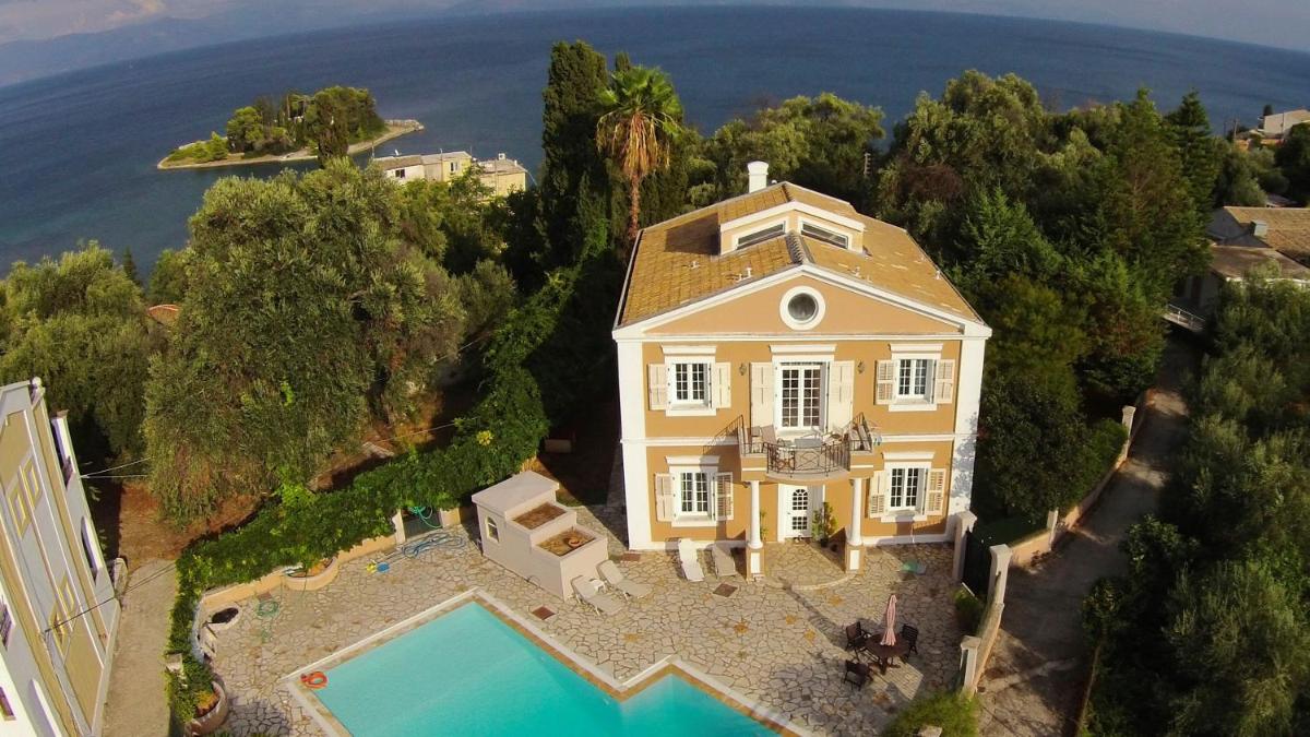 Durrell Corfu Strawberry-Pink Villa - Housity