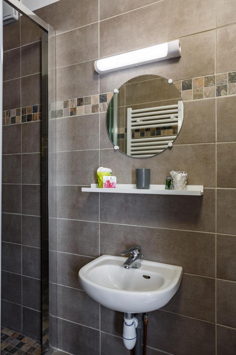 T2 COSY- NEUF- TERRASSE - ORSAY - Proche écoles et entreprises - Housity