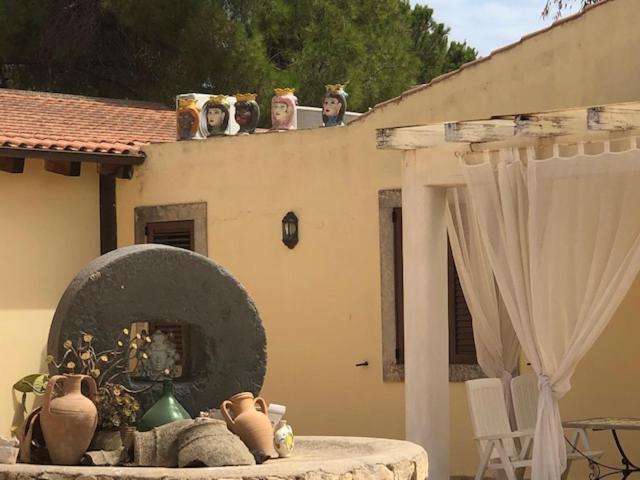 Terrauzza Sul Mare di Renata Emmolo - Housity