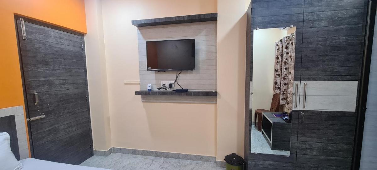 HOTEL MANORAMA PALACE - Housity