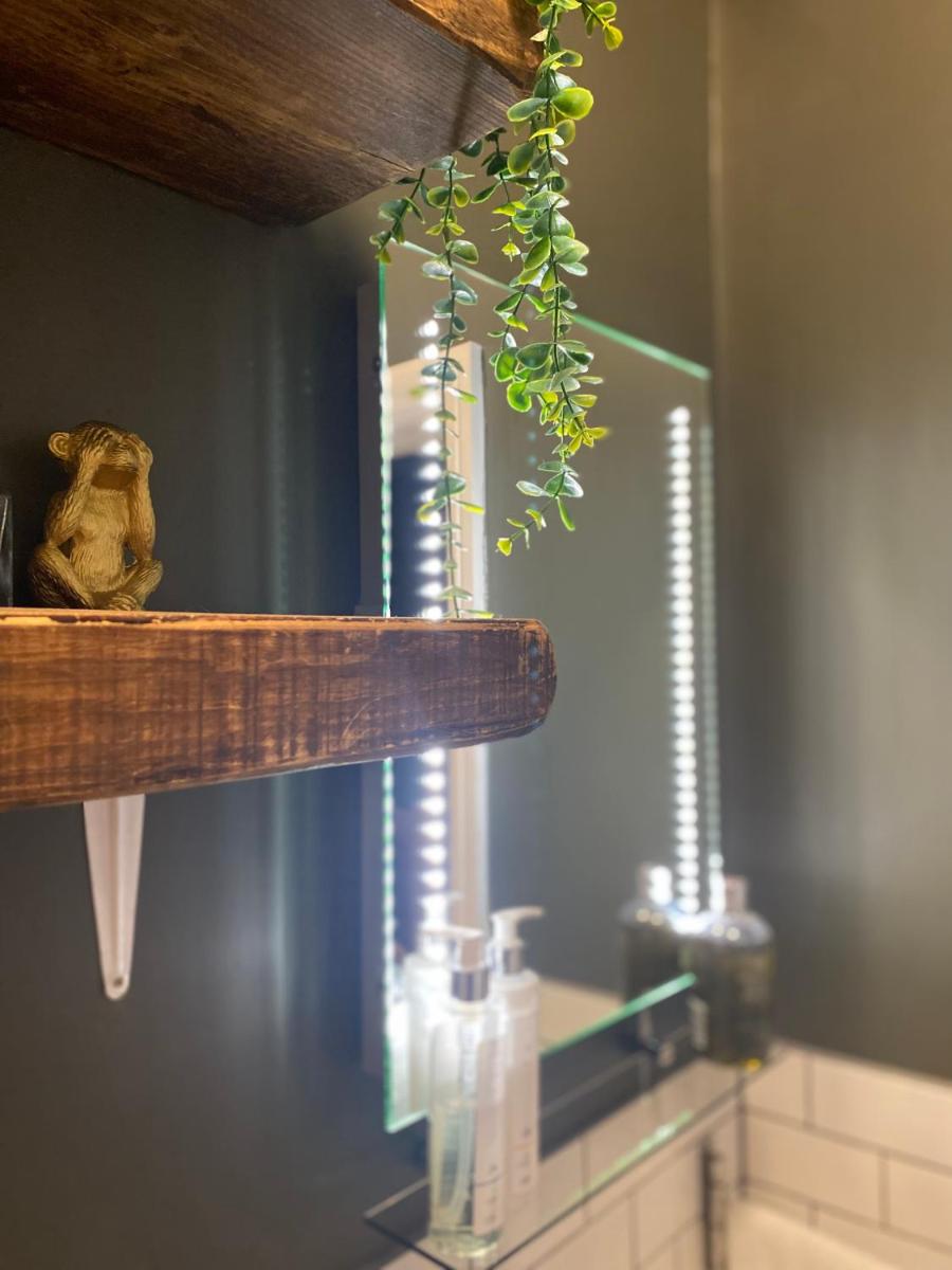 Salt Life Studio - Housity