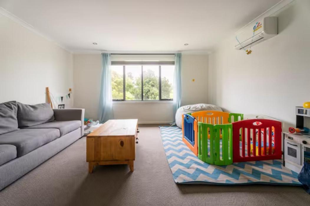 King beds-7BRM,11beds-close to Punthill Knox apartments hotel-New built for big groups - Housity