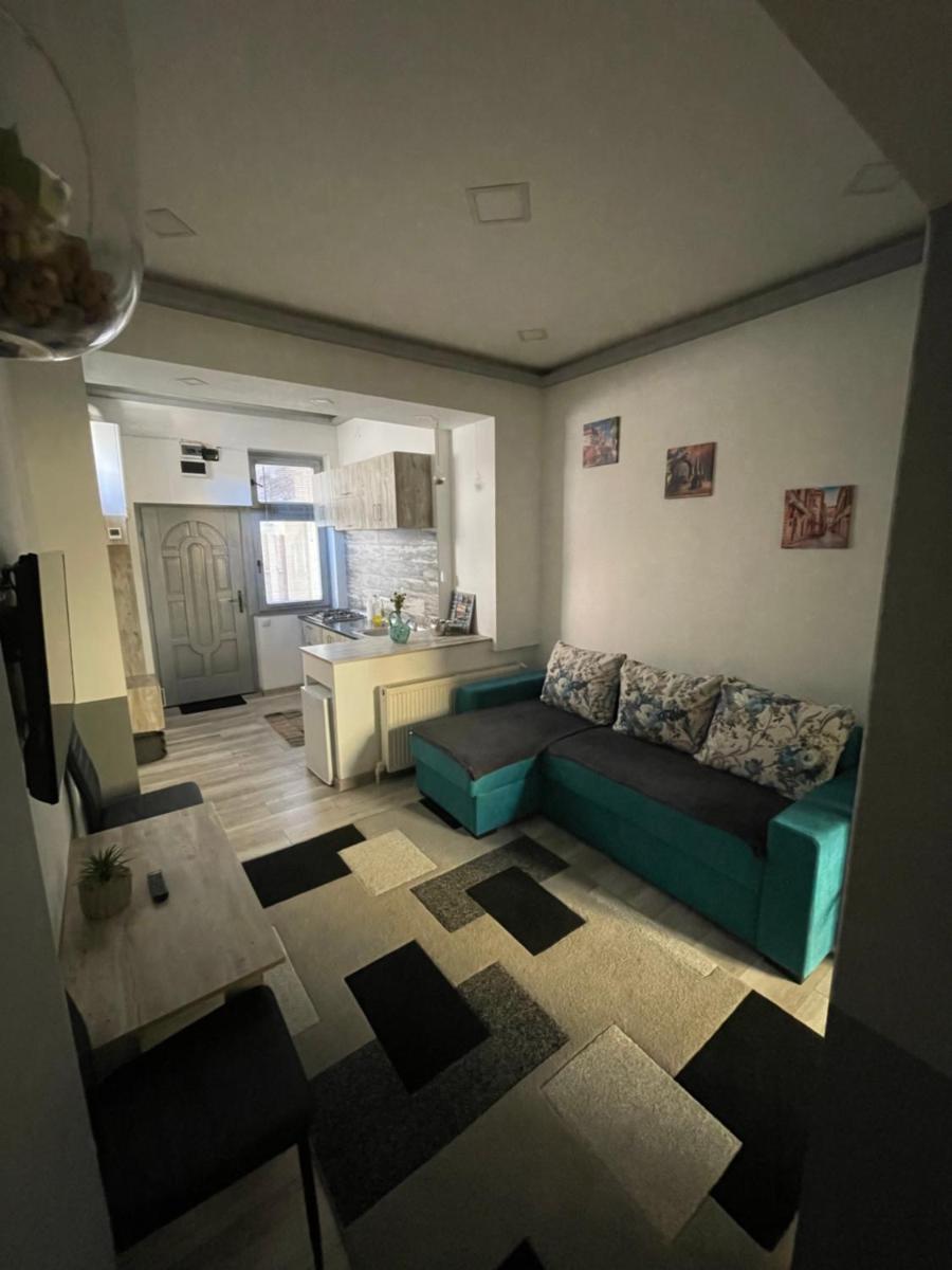 Andres Central Apartments House - Housity