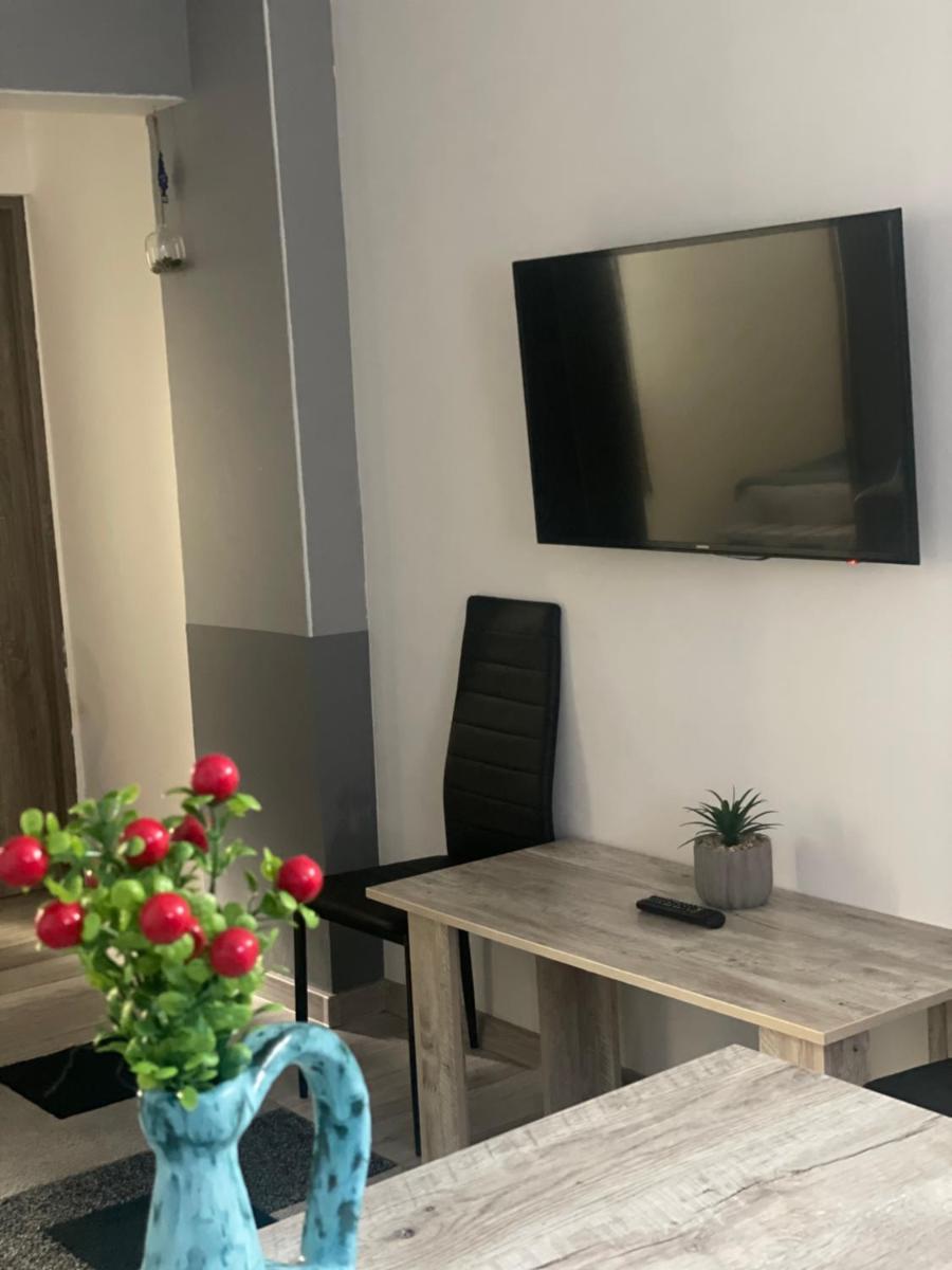 Andres Central Apartments House - Housity