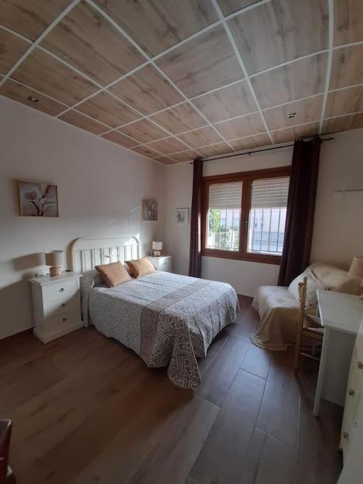Vivienda Turistica Vino Tinto - Housity