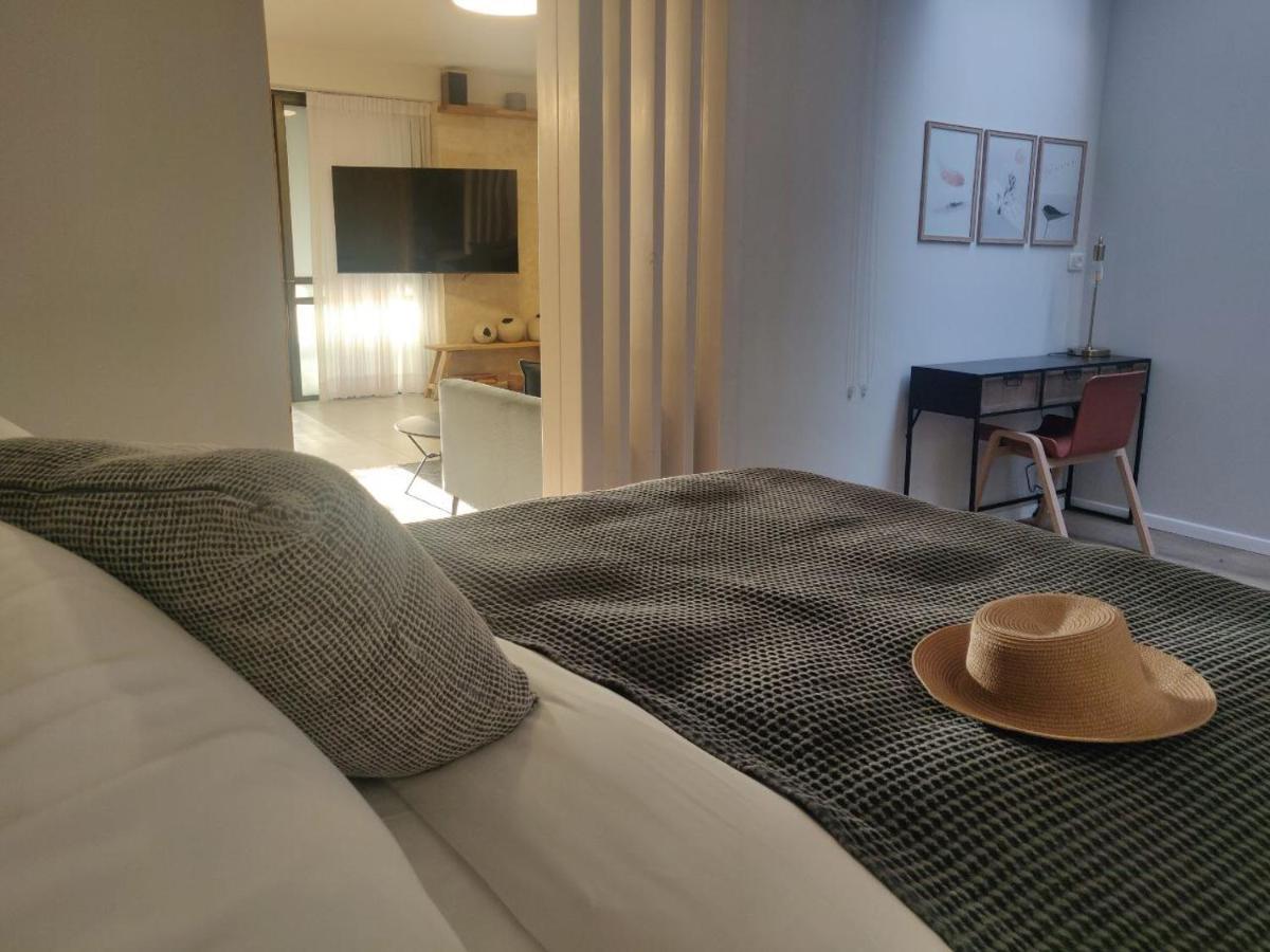 Sera Suites - Housity