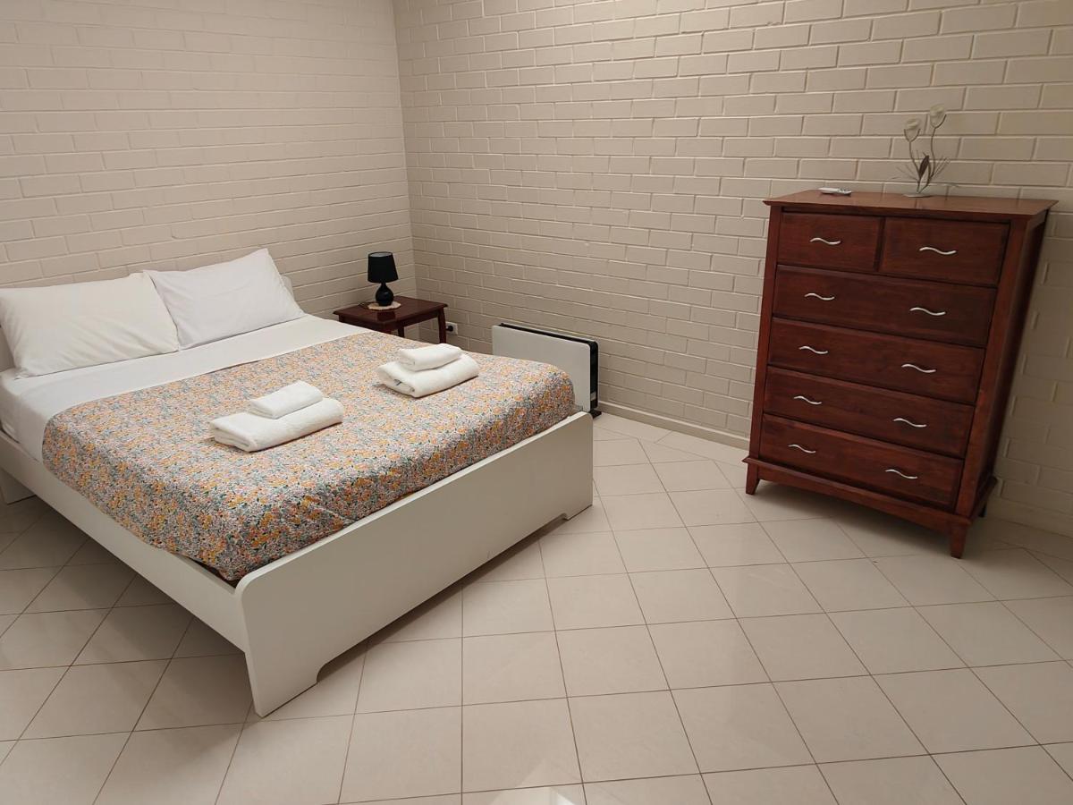 Tuggeranong Short Stay #09 Sleeps 4 - Housity