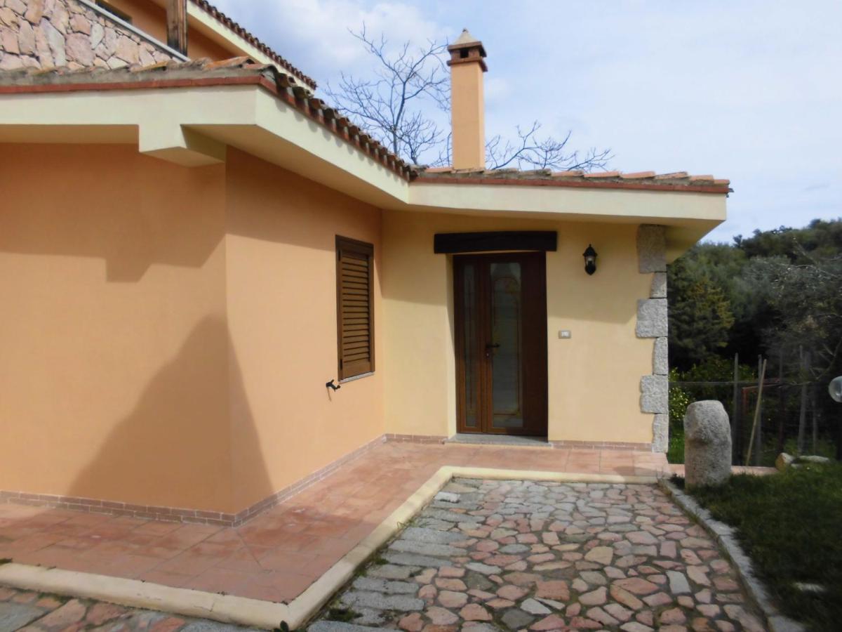 Casa vacanze Villa Lucheria Loceri - Housity