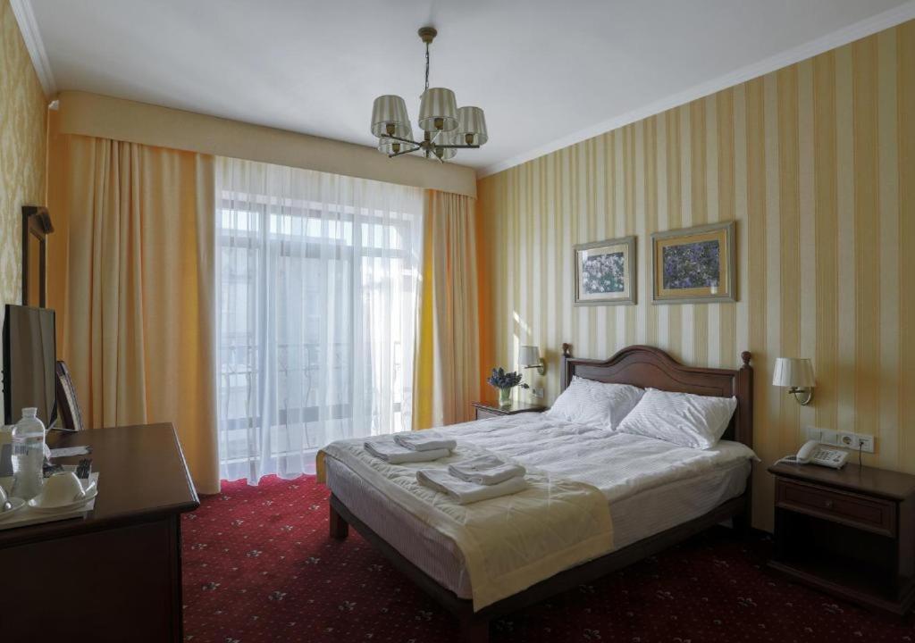 FENIX TOWN - Hizvo
