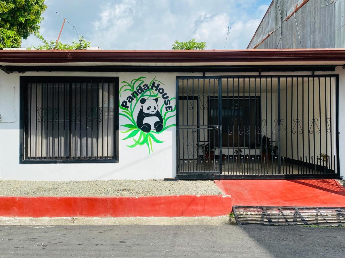 Panda House - Housity