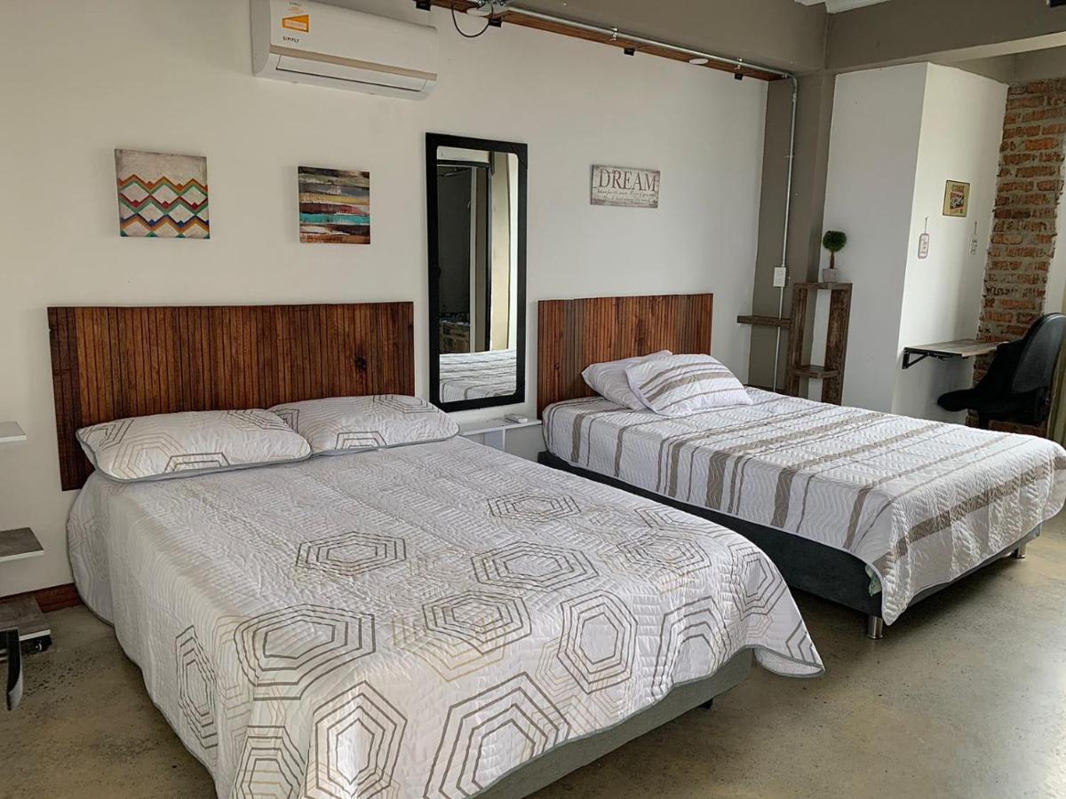 La Curva Apartamentos - Housity