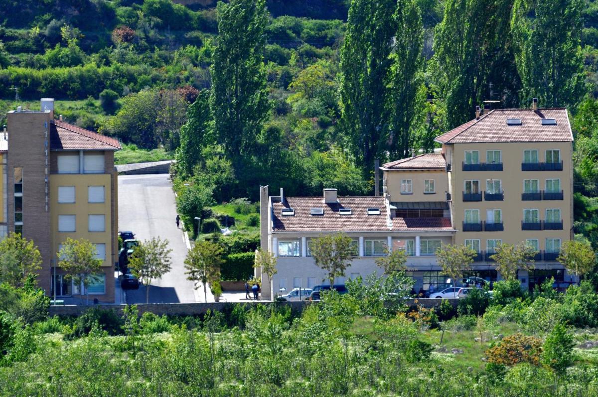 Aparthotel Solé - Housity