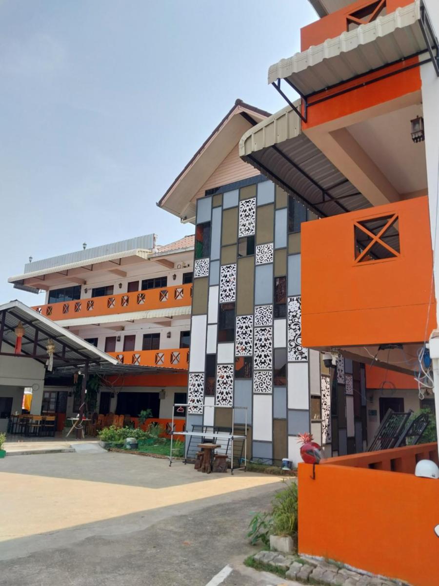 Noble Thippanate - Housity