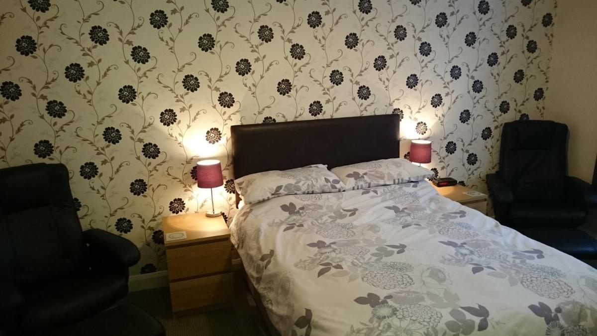 Moorland House - Housity
