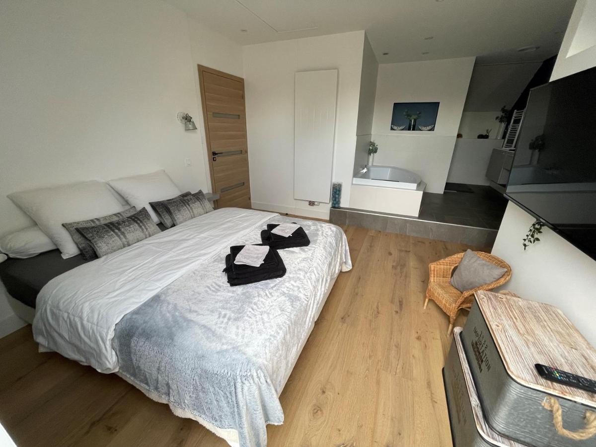 Chambre proche centre avec petit déjeuner - Housity