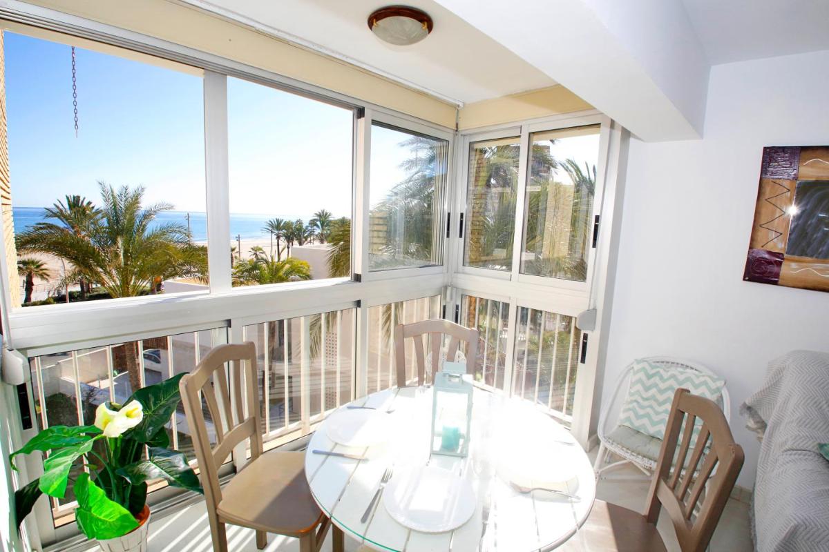 San Juan Beach apartment with AC and views - Housity