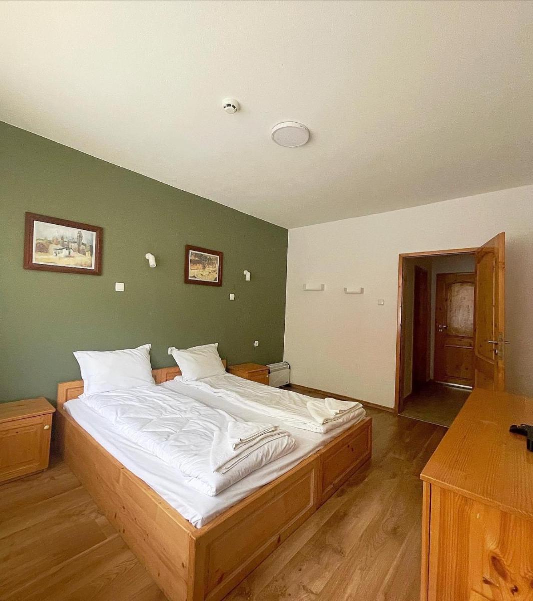 Orlova skala holiday village - Housity