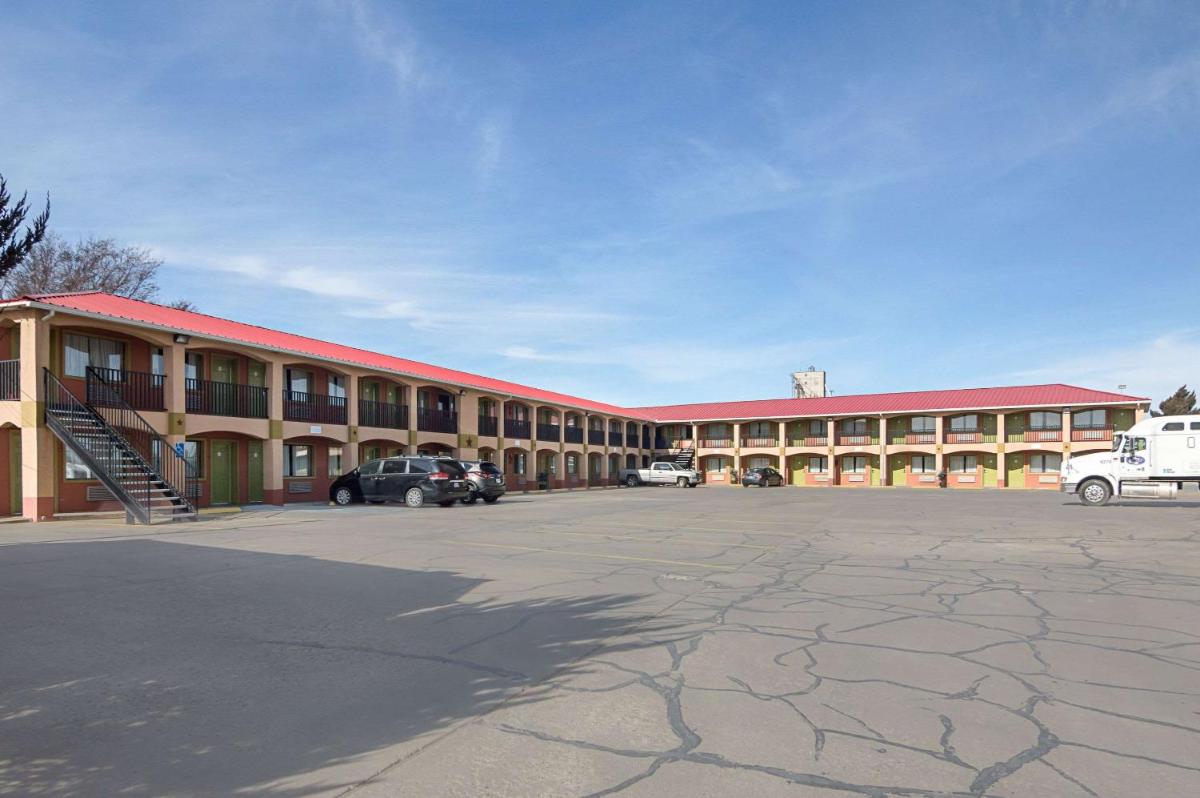 Econo Lodge Dalhart Hwy 54 - Hwy 287 - Housity