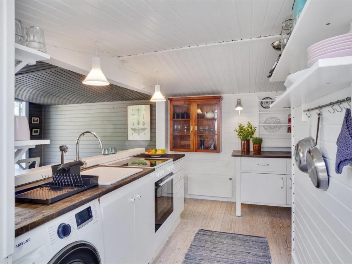 Holiday Home Esaias - 1-1km from the sea by Interhome - Housity